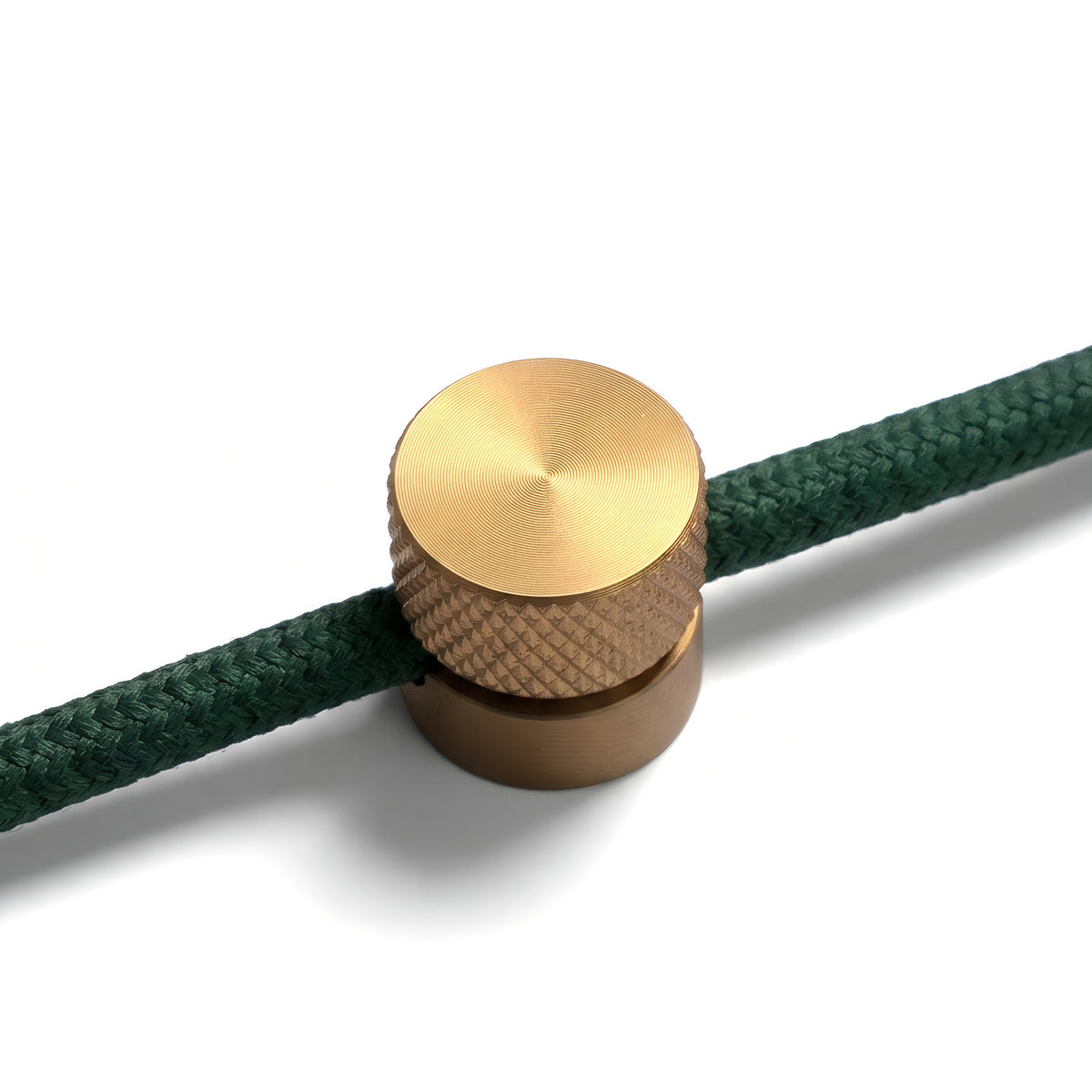 Pasacables de pared de metal para cable textil — Bronce satinado