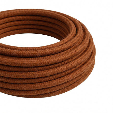 Cable textil redondo de algodón – Marrón canela, rollo en primer plano