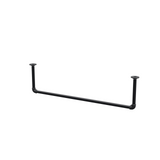 Portant à vêtements suspendu au plafond en tubes d'acier peints noir mat Ø 27 mm — largeur 106 cm, hauteur sous plafond 27 cm, vue de trois quarts sur fond blanc