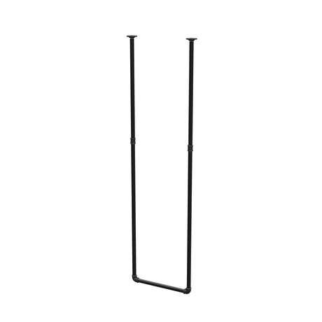 Barra de ropa suspendida del techo en tubo de acero pintado de negro mate Ø 27 mm — anchura 46 cm, altura bajo techo 173 cm, vista de tres cuartos sobre fondo blanco