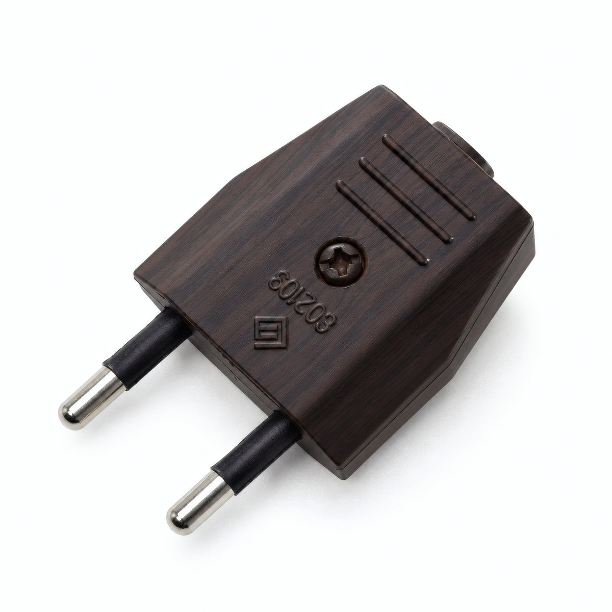 Clavija europea de 2 polos con salida de cable axial — Efecto wengué