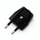 Clavija europea de 2 polos con salida de cable axial — Negro