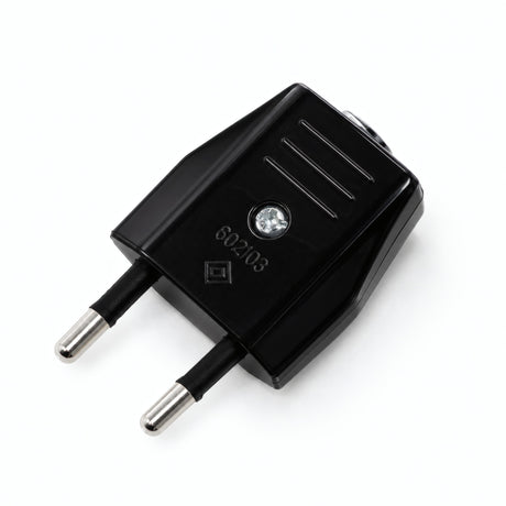 Clavija europea de 2 polos con salida de cable axial — Negro