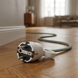 Clavija macho Schuko con anilla extractora