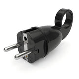 Clavija macho Schuko con anilla extractora — Negro