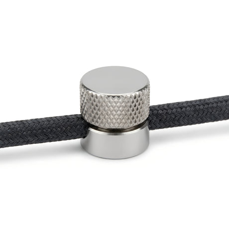 Pasacables de pared de metal para cable textil — Cromado