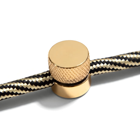 Pasacables de pared de metal para cable textil — Latón