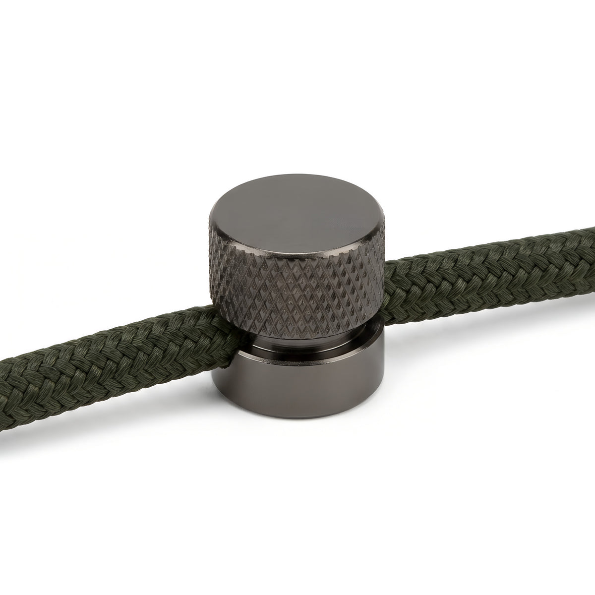 Pasacables de pared de metal para cable textil — Perla negra