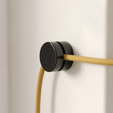Pasacables de pared universal para cable textil — Negro