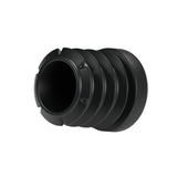 Tapón de plástico negro para racor hembra 1/2″ 15x21, vista inferior: cuerpo hueco y aletas