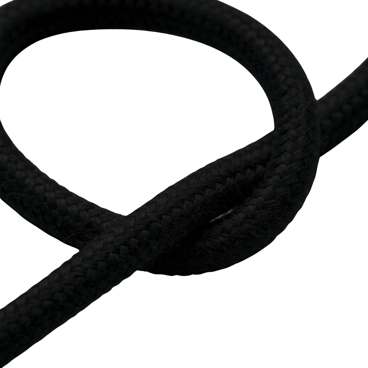 Primer plano del cable textil liso, algodón negro carbón