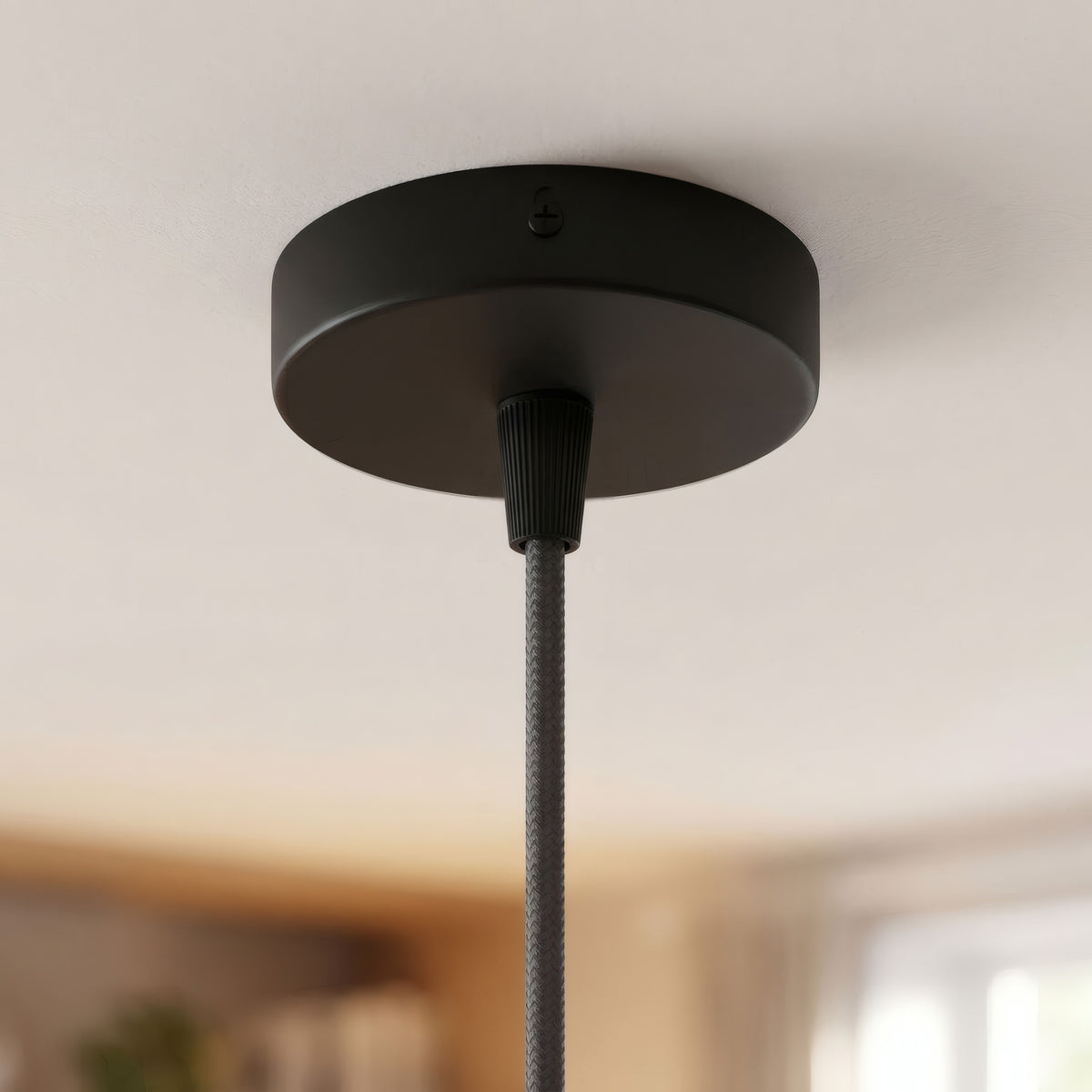 Mini florón cilíndrico de metal, Ø 83 mm — 1 orificio central / Cónico de termoplástico / Negro